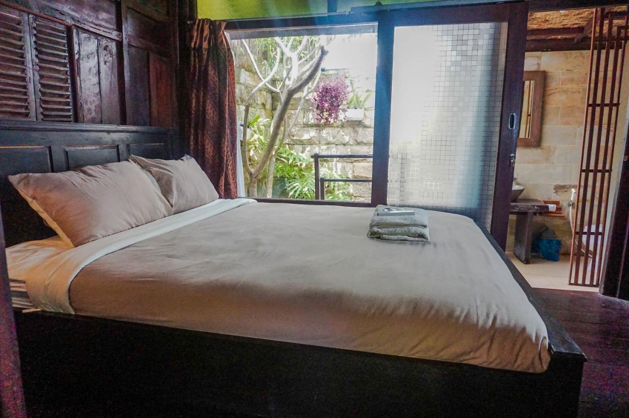 Hotel The Pulau Merah Pasanggaran
