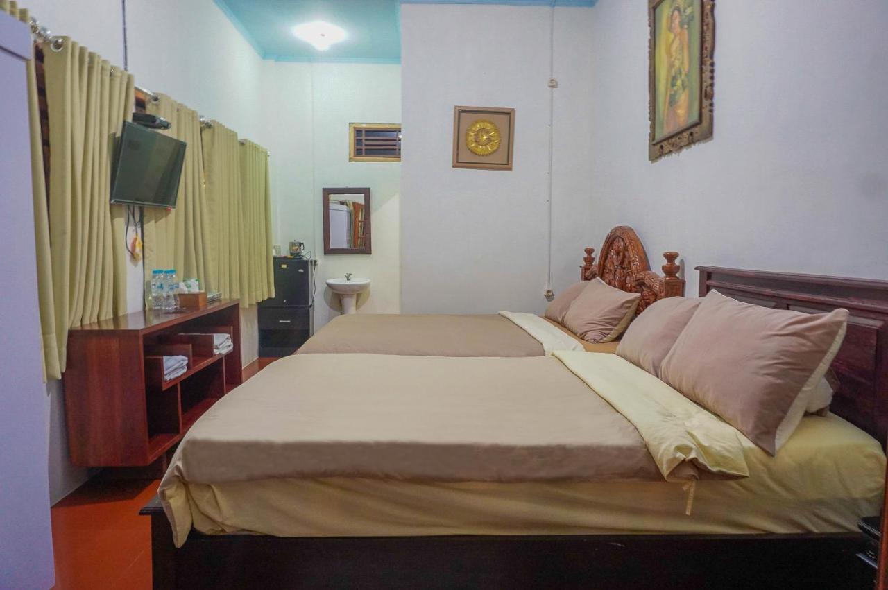 Hotel The Pulau Merah